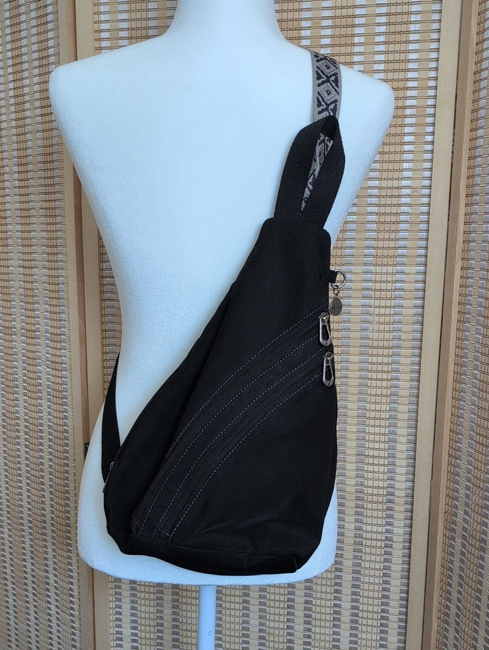 Sakroots Black Sling Crossbody Bag - Minimalist Everyday Carry